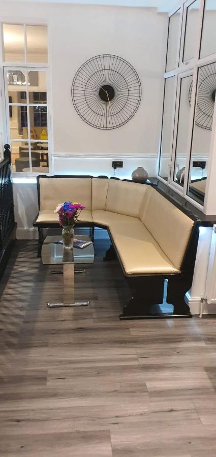 Charnwood Regency Guest House Loughborough Dış mekan fotoğraf